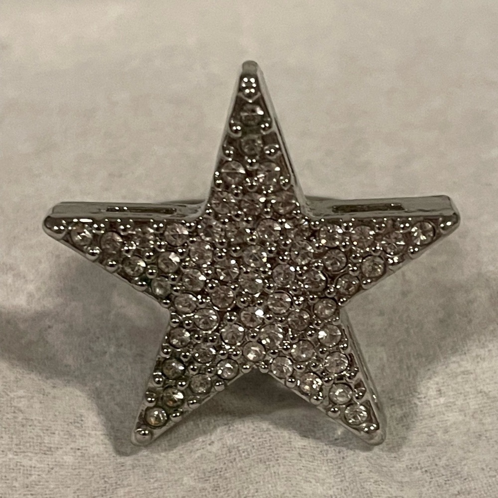 Sparkling Silver Star Ring with Rhinestones
